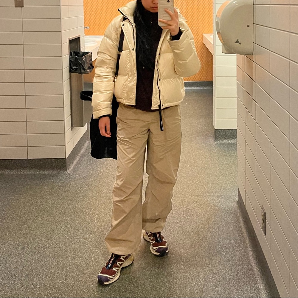 Aritzia TNA deploy parachute pants - S - humus beige - Picture 6 of 12